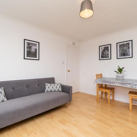 Apartamento Pass The Keys One Bed Flat With Stunning Views And Free Parking Bath Exterior foto