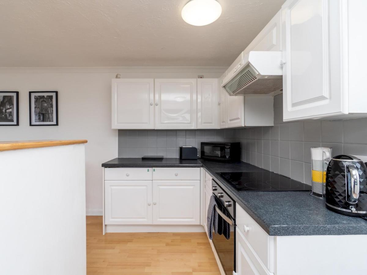 Apartamento Pass The Keys One Bed Flat With Stunning Views And Free Parking Bath Exterior foto