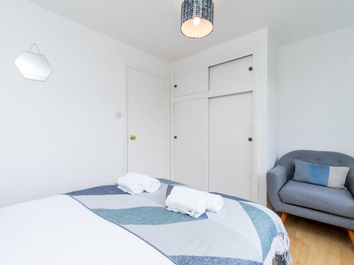 Apartamento Pass The Keys One Bed Flat With Stunning Views And Free Parking Bath Exterior foto